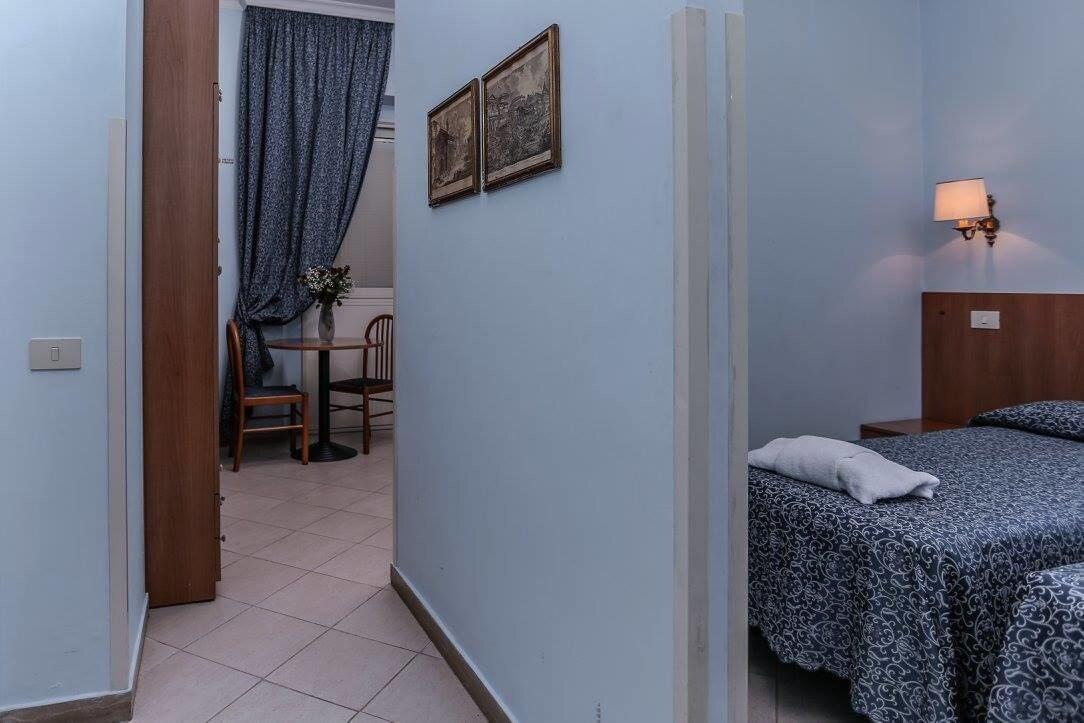 Lodi Apartahotel 3*